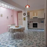 Il Roseto Di Betty Appartamento In Villa S1